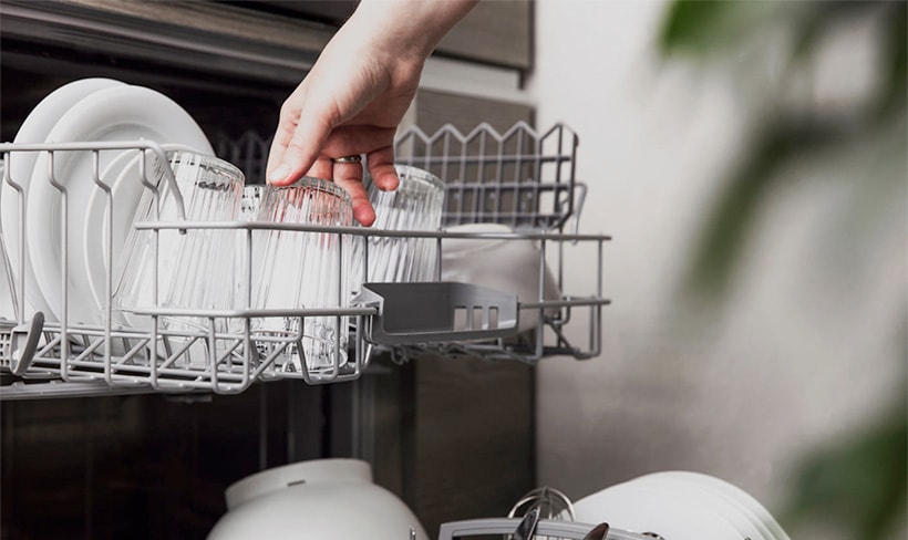 Как справиться с накипью — жесткая вода и посудомоечная машина