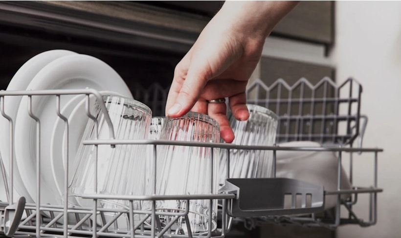 Как справиться с накипью — жесткая вода и посудомоечная машина