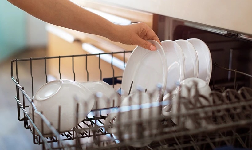 Как правильно загружать посуду в посудомоечную машину
