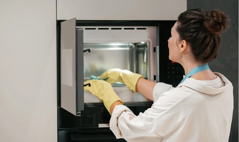 Как чистить микроволновку