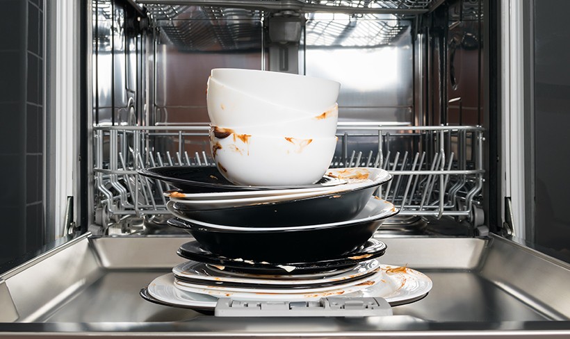 Сильные загрязнения — как отмыть очень грязную посуду в посудомоечной машине