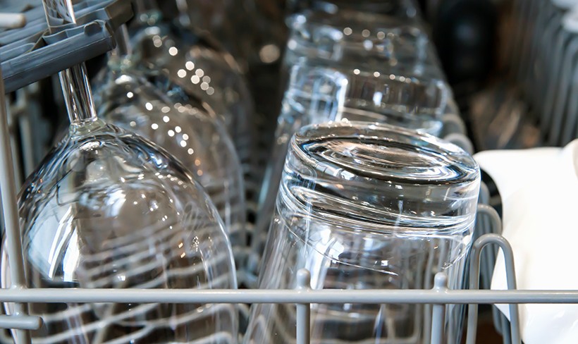Нежные и требовательные — как сохранить стеклянные предметы в посудомоечной машине